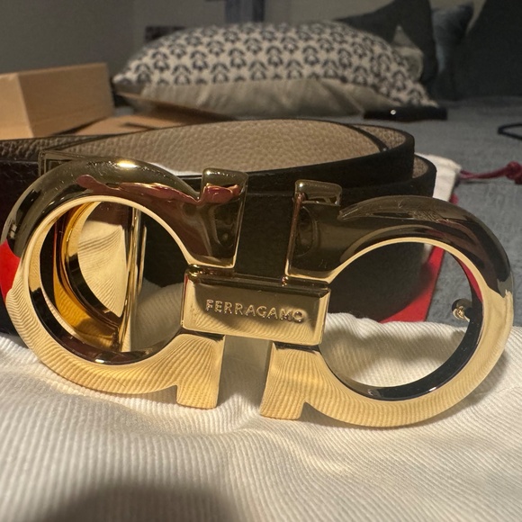 Ladies Ferragamo Reversible Belt